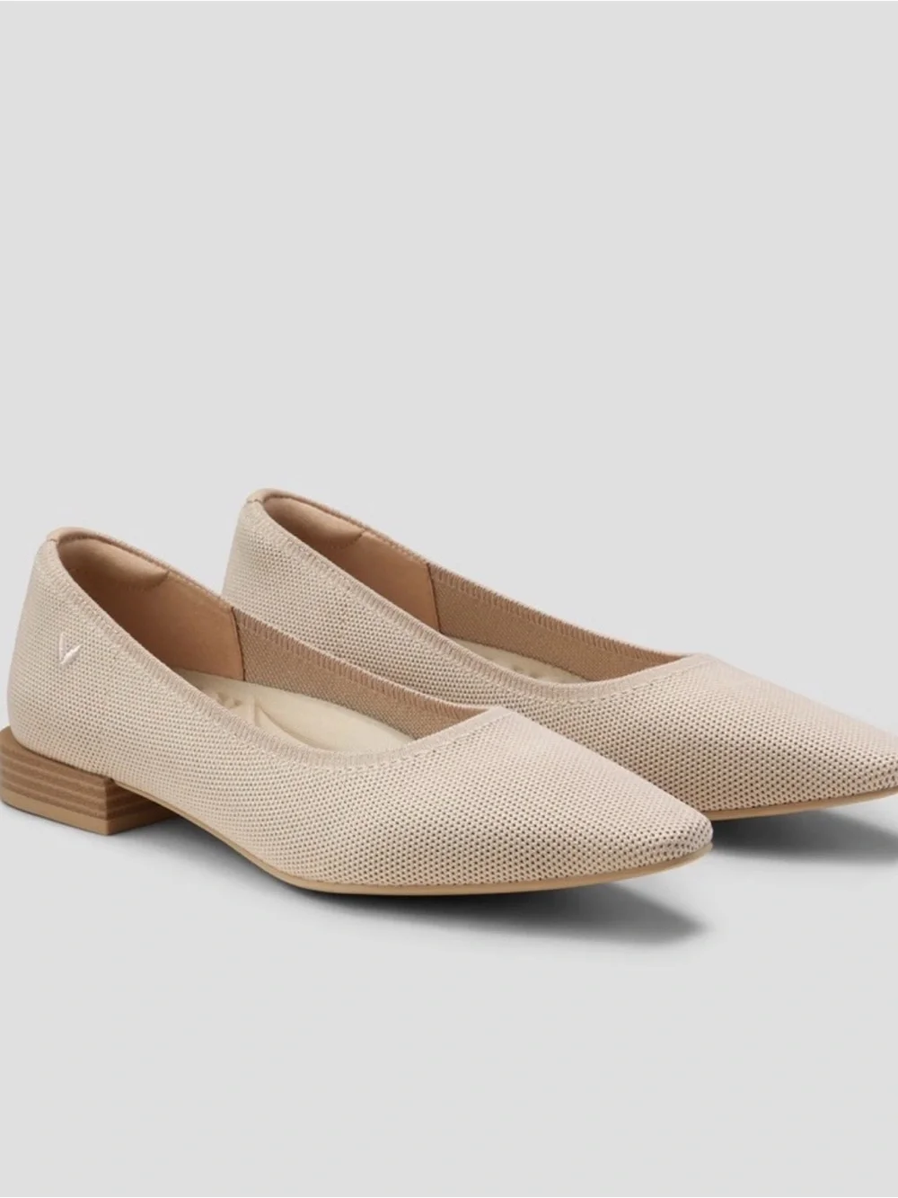 Vivaia Minnie Pro Small Square Toe Heels in Almond Size 5.5